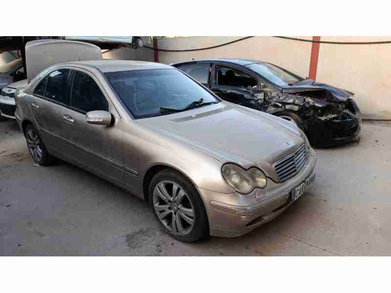 mercedes-benz clase c (w203) del año 2002