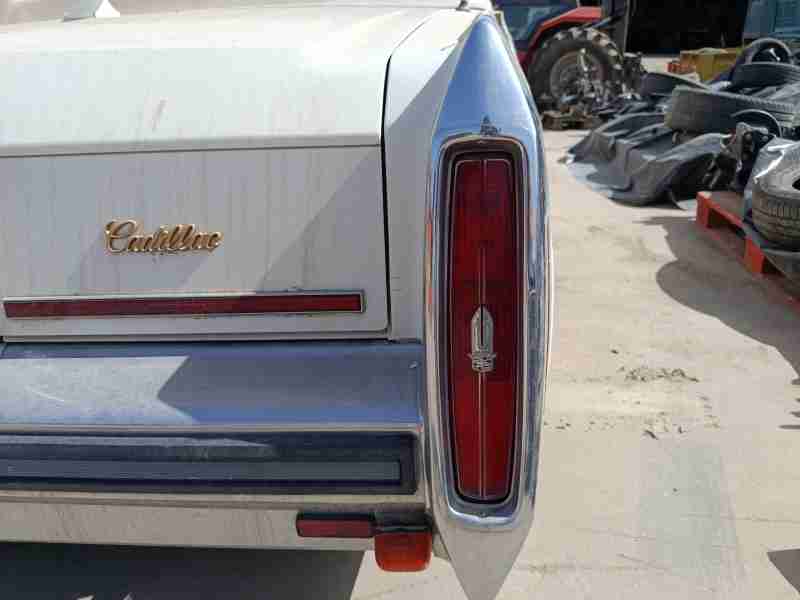 Recambio de piloto trasero derecho para cadillac fleetwood sedán 5.0 referencia OEM IAM   