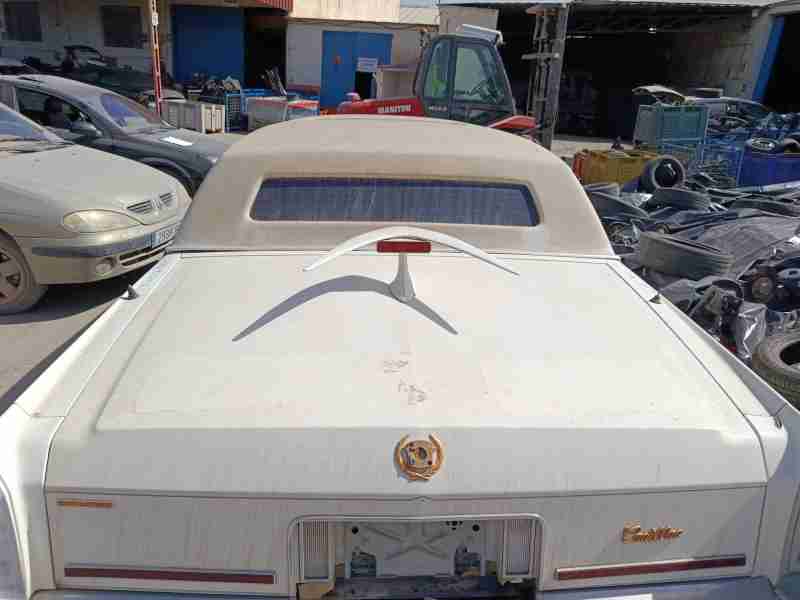 Recambio de porton trasero para cadillac fleetwood sedán 5.0 referencia OEM IAM   
