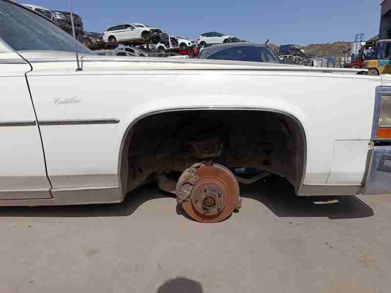 Recambio de aleta delantera derecha para cadillac fleetwood sedán 5.0 referencia OEM IAM   