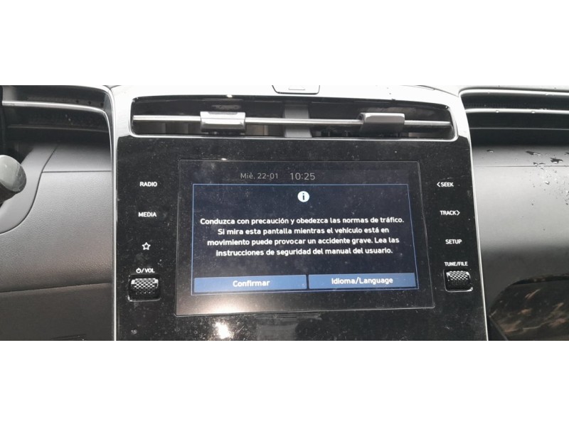 Recambio de pantalla multifuncion para hyundai tucson (nx) klass 2wd referencia OEM IAM 96525N7001NNB  
