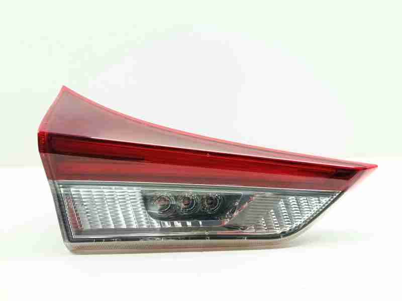 Recambio de piloto trasero izquierdo interior para toyota auris (_e18_) 1.8 hybrid (zwe186_) referencia OEM IAM 8159102450  