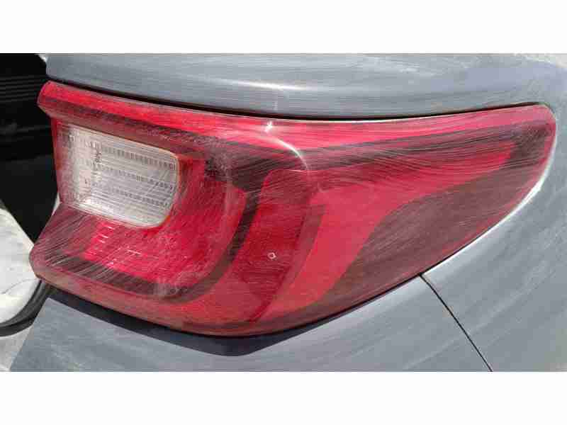 Recambio de piloto trasero derecho para kia stonic (ybcuv) concept referencia OEM IAM 92402H8400  