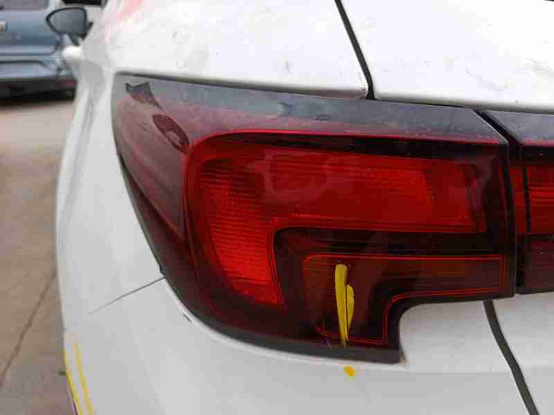 Recambio de piloto trasero izquierdo para opel astra k (b16) 1.0 turbo (68) referencia OEM IAM 39099014  