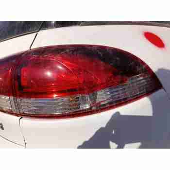 PILOTO TRASERO DERECHO 265507408R 
