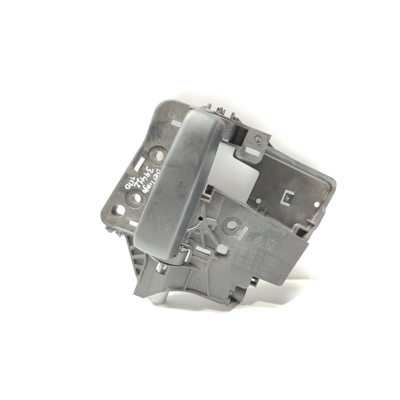 Recambio de maneta interior lateral derecha para citroën berlingo cuadro l2 referencia OEM IAM 9682100677  