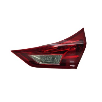 Recambio de piloto trasero izquierdo interior para toyota auris active referencia OEM IAM 8159102450  