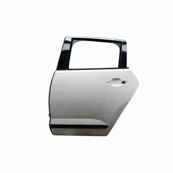 Recambio de puerta trasera izquierda para peugeot 3008 active referencia OEM IAM 9006Q1  