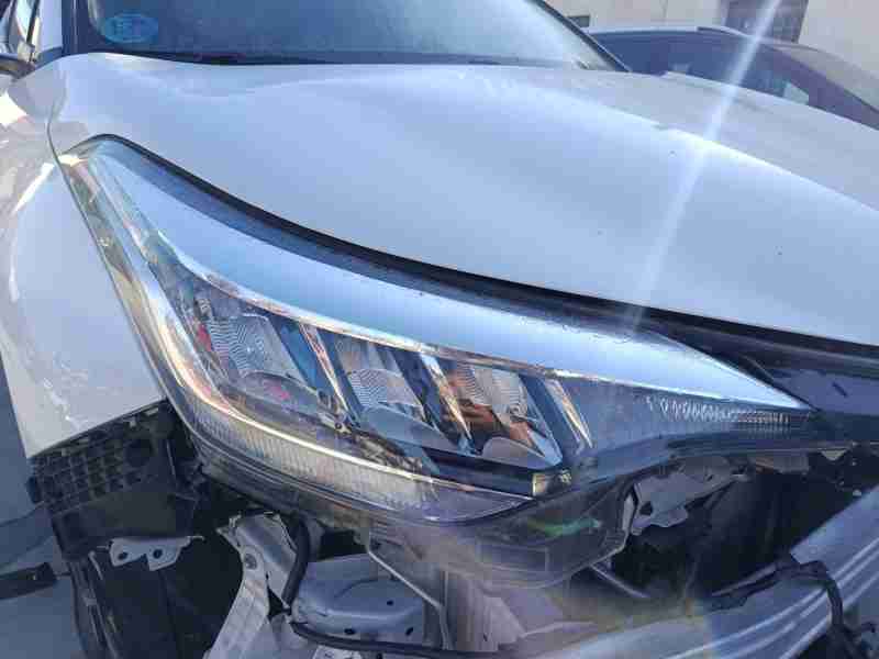 Recambio de faro derecho para toyota c-hr (_x1_) 2.0 hybrid (maxh10) referencia OEM IAM 81130F4390  