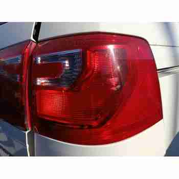PILOTO TRASERO DERECHO 7N5945096H 