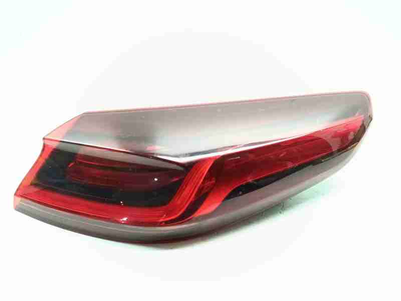 Recambio de piloto trasero derecho para kia xceed concept referencia OEM IAM 92402J7350  