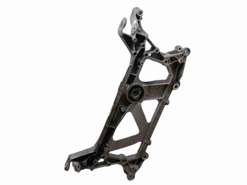 Recambio de puente delantero para audi a3 sportback (8va) ambiente referencia OEM IAM 3Q0199369E  