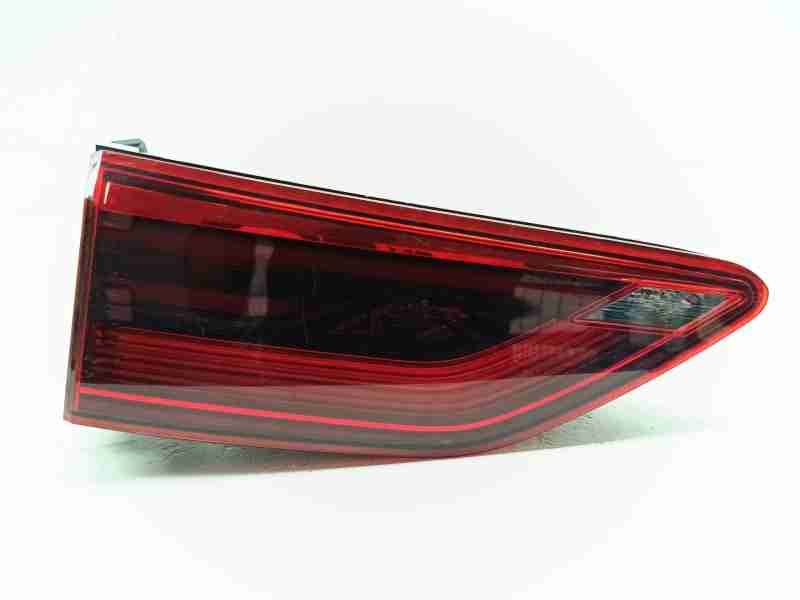 Recambio de piloto trasero izquierdo interior para volkswagen golf viii (cd1, da1) 1.5 tsi referencia OEM IAM 5H0945093C  
