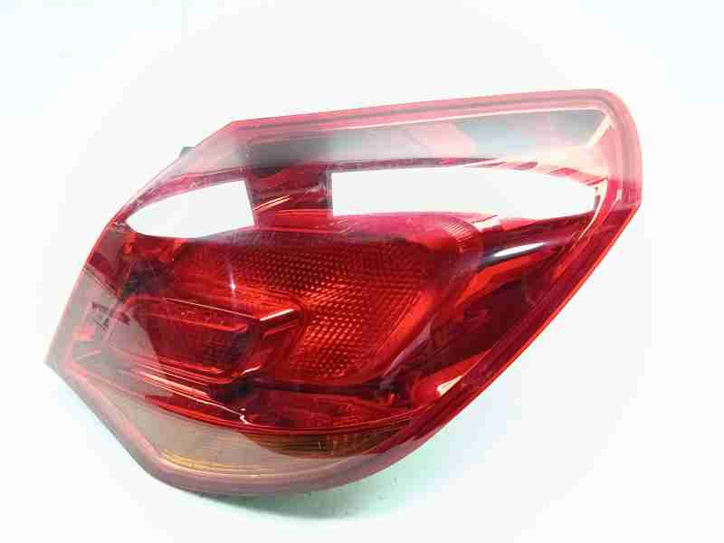 Recambio de piloto trasero derecho para opel astra j lim. selective referencia OEM IAM 13306454  