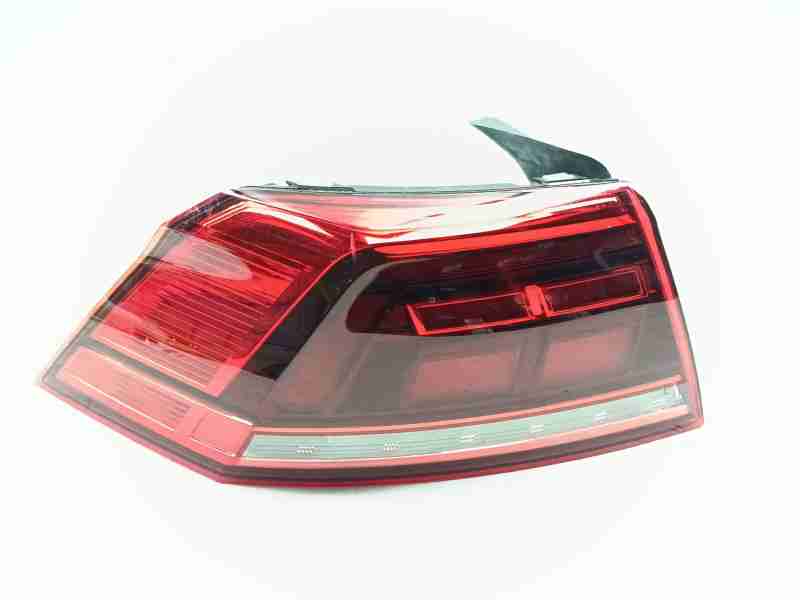 Recambio de piloto trasero izquierdo para volkswagen passat berlina (cb2) executive referencia OEM IAM 3G5945095J  