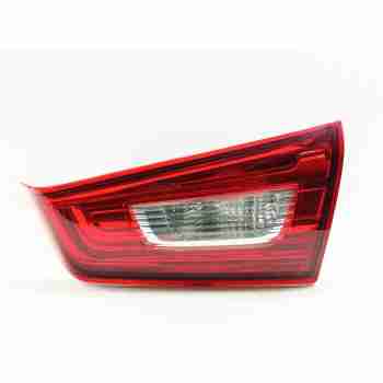 Recambio de piloto trasero derecho interior para mitsubishi asx (ga_w_) 1.6 mivec (ga1w) referencia OEM IAM 8336A088  