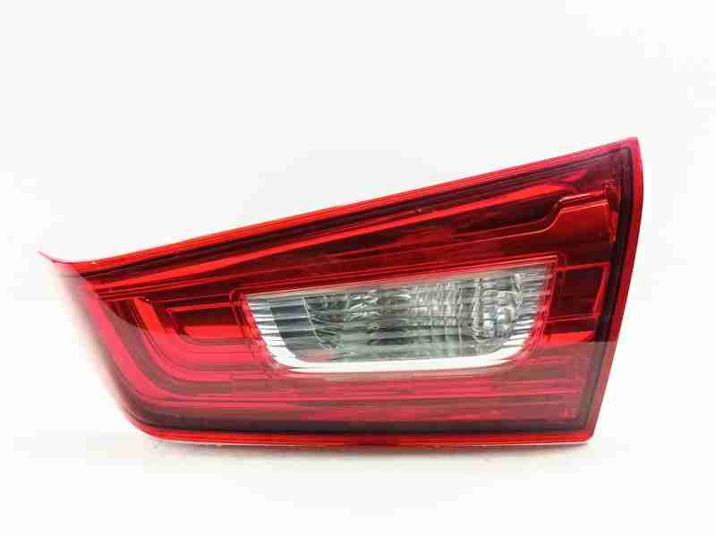 Recambio de piloto trasero derecho interior para mitsubishi asx (ga_w_) 1.6 mivec (ga1w) referencia OEM IAM 8336A088  