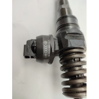 Recambio de inyector para volkswagen touareg (7la) tdi r5 referencia OEM IAM 0414720228  