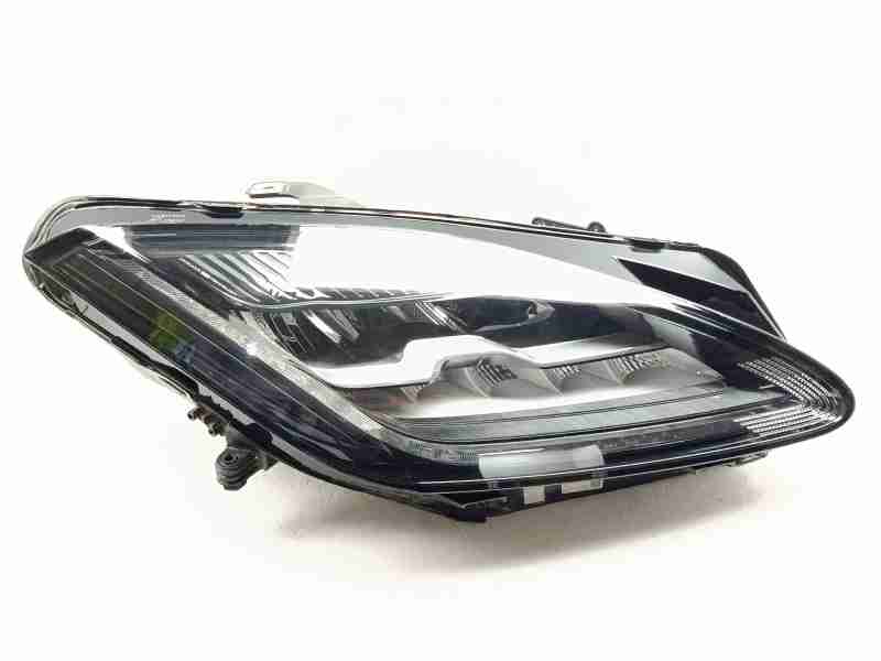 Recambio de faro derecho para jaguar e-pace (x540) 2.0 d150 awd referencia OEM IAM J9C313W029ED J9C20688 