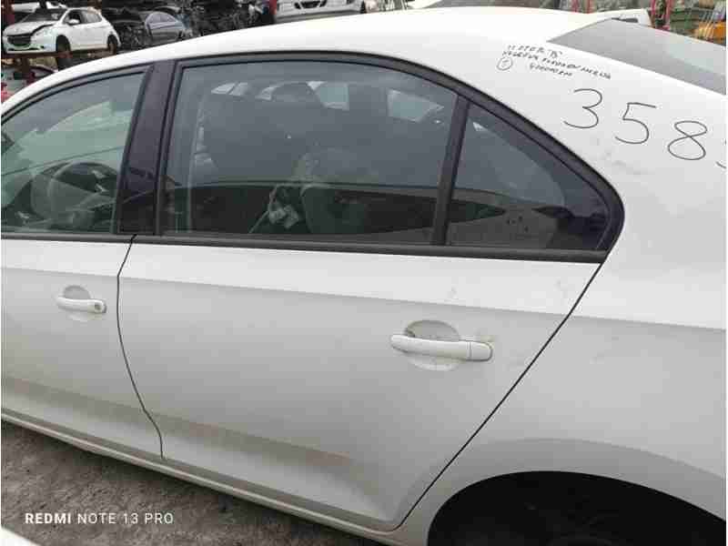 Recambio de puerta trasera izquierda para skoda rapid ambition referencia OEM IAM 5JA833051B  