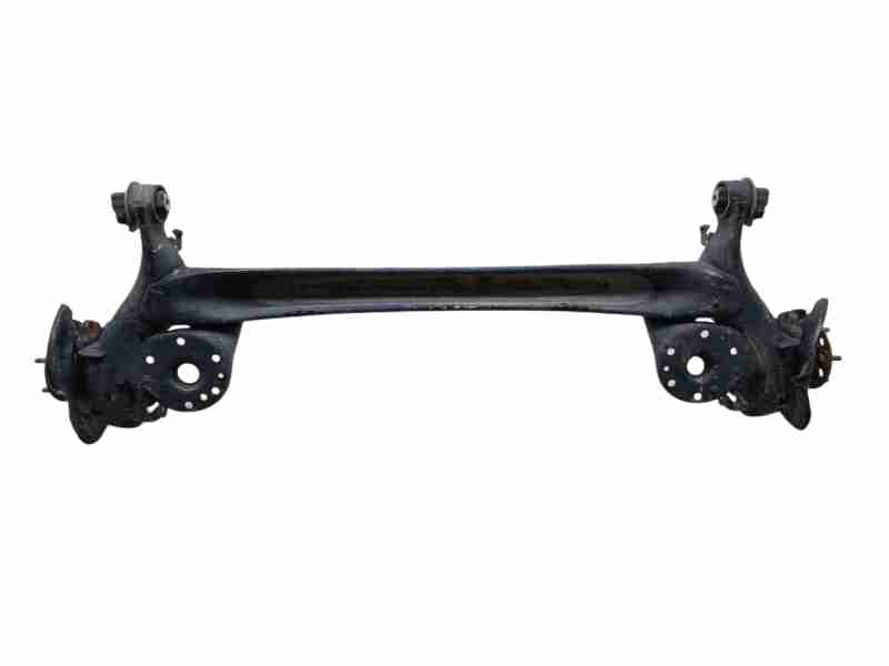 Recambio de puente trasero para toyota yaris cross hybrid 2wd active tech referencia OEM IAM 421100D610  