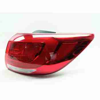 Recambio de piloto trasero derecho para kia sportage emotion 4x2 referencia OEM IAM 924023W610  
