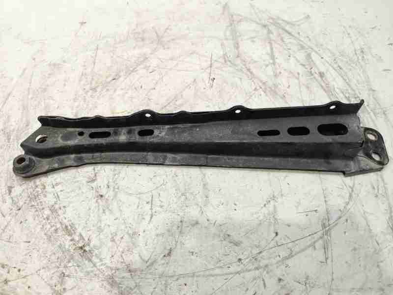 Recambio de punta chasis delantera para toyota auris (_e18_) 1.8 hybrid (zwe186_) referencia OEM IAM 5110802010  
