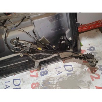 Recambio de puerta lateral corredera izquierda para chrysler voyager (rg) referencia OEM IAM   