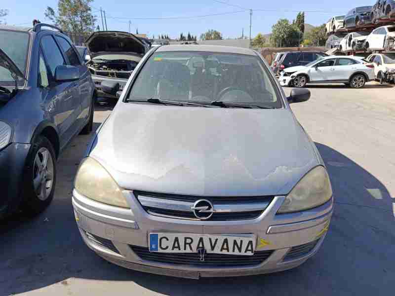 opel corsa c (x01) del año 2004