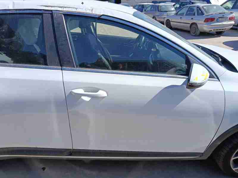 Recambio de puerta delantera derecha para kia xceed (cd) 1.6 crdi 115 referencia OEM IAM 76004J7800  