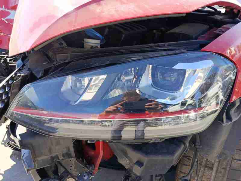 Recambio de faro izquierdo para volkswagen golf vii (5g1, bq1, be1, be2) 2.0 gti referencia OEM IAM 5G1941039A  