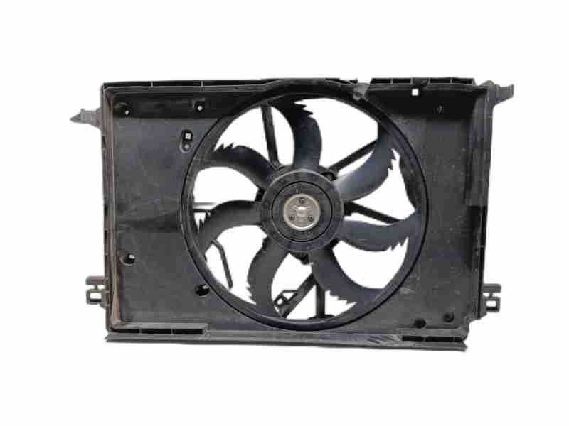 Recambio de electroventilador para toyota rav4 hybrid 4x2 advance referencia OEM IAM 1636331500 / 1636025020  