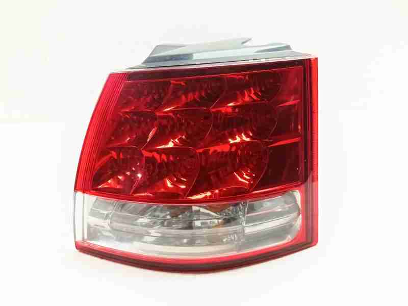 Recambio de piloto trasero derecho para citroën c-crosser exclusive referencia OEM IAM 6351EG  