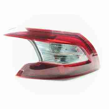 Recambio de piloto trasero izquierdo para peugeot 308 ii (lb_, lp_, lw_, lh_, l3_) 1.6 bluehdi 120 referencia OEM IAM 9677817680