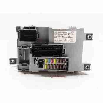 Recambio de caja reles / fusibles para opel combo furgón/monospace (x12) 1.3 cdti (b05) referencia OEM IAM 520158930 00520158930