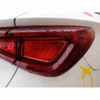 PILOTO TRASERO DERECHO 5FA945208H 