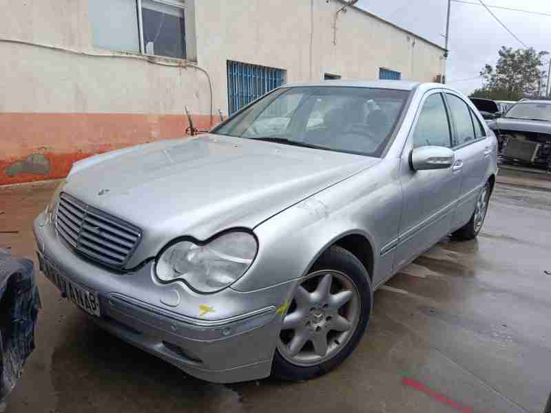 mercedes-benz clase c (w203) del año 2000