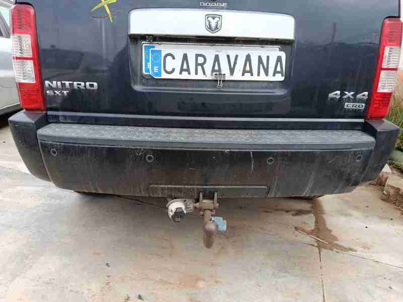 Recambio de paragolpes trasero para dodge nitro 2.8 crd referencia OEM IAM 68003905AB  
