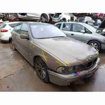 bmw 5 (e39) del año 2003
