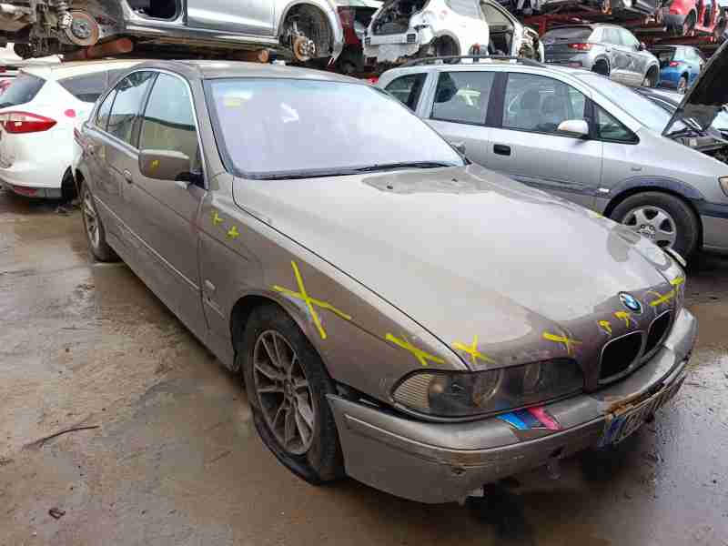 bmw 5 (e39) del año 2003