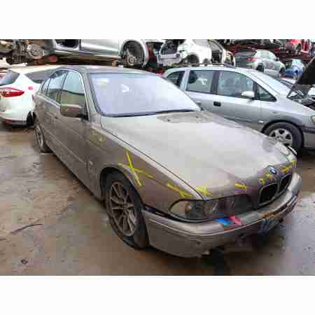 BMW 5 (E39)