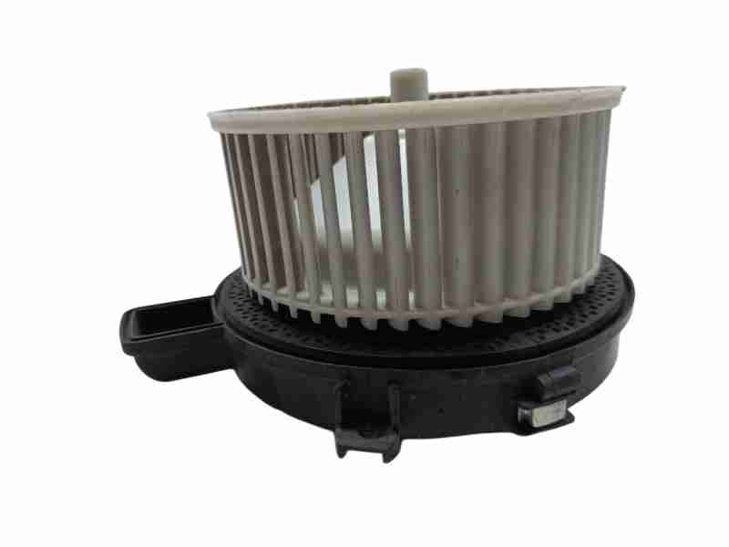 Recambio de ventilador calefaccion para opel astra k (b16) 1.4 turbo (68) referencia OEM IAM 13497776  