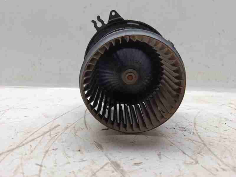 Recambio de ventilador calefaccion para renault clio iv (bh_) 1.5 dci 90 referencia OEM IAM 272101005R  