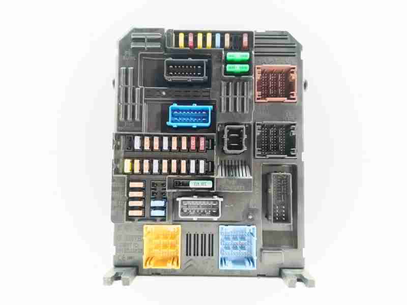 Recambio de caja reles / fusibles para peugeot 2008 (p1) allure referencia OEM IAM 9855665080  