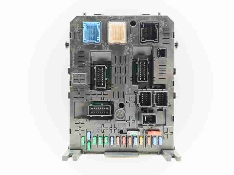 Recambio de modulo electronico para peugeot 3008 active referencia OEM IAM 9678477180  