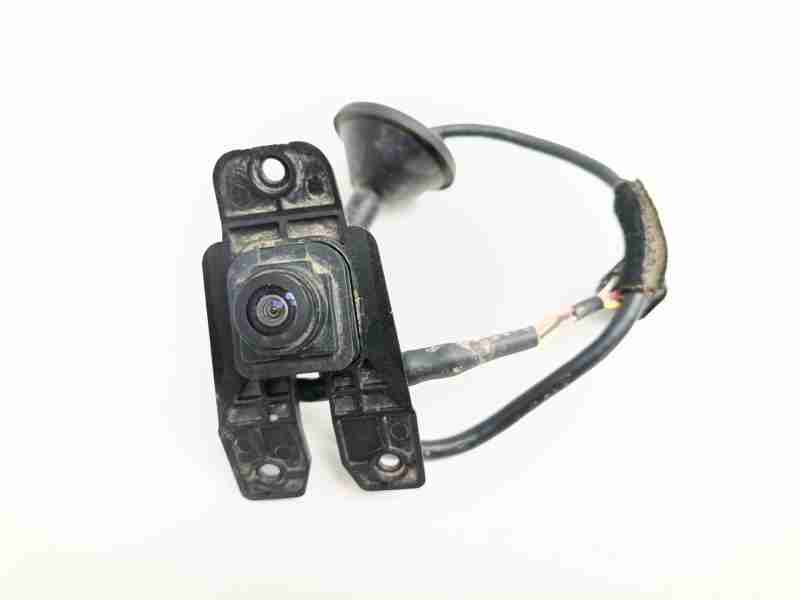 Recambio de camara vision trasera para hyundai bayon essence 2wd referencia OEM IAM 99240Q0300  