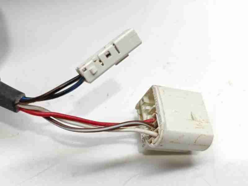 Recambio de espejo retrovisor izquierdo para toyota yaris (xp21) hybrid style referencia OEM IAM 87940K0010  