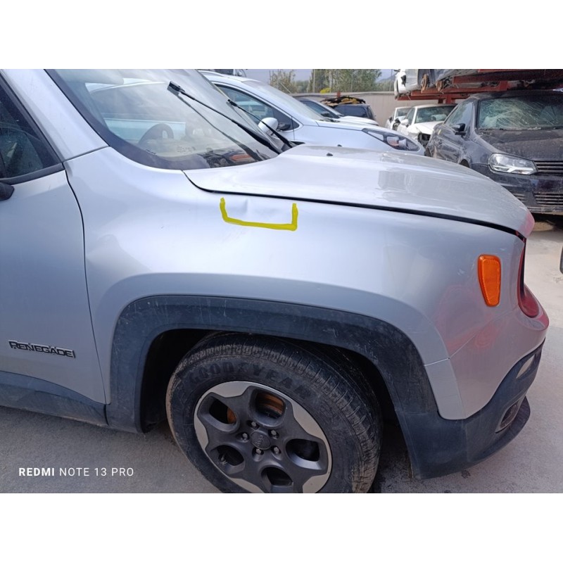 Recambio de aleta delantera derecha para jeep renegade longitude fwd referencia OEM IAM 52040831  