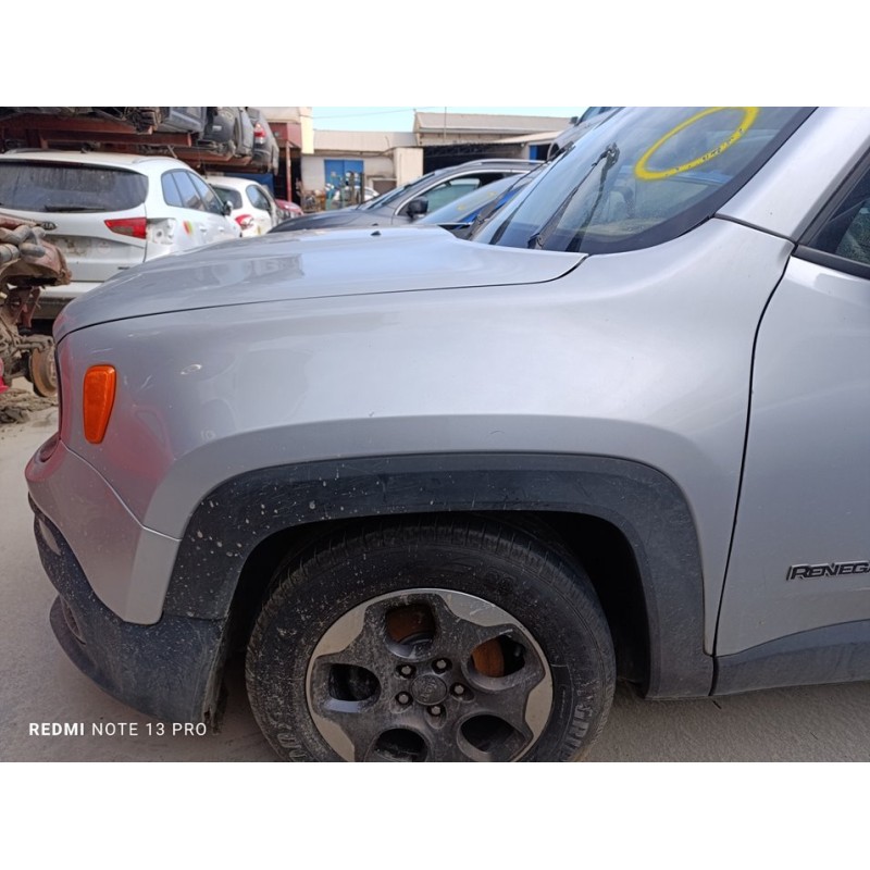 Recambio de aleta delantera izquierda para jeep renegade longitude fwd referencia OEM IAM 52039038  