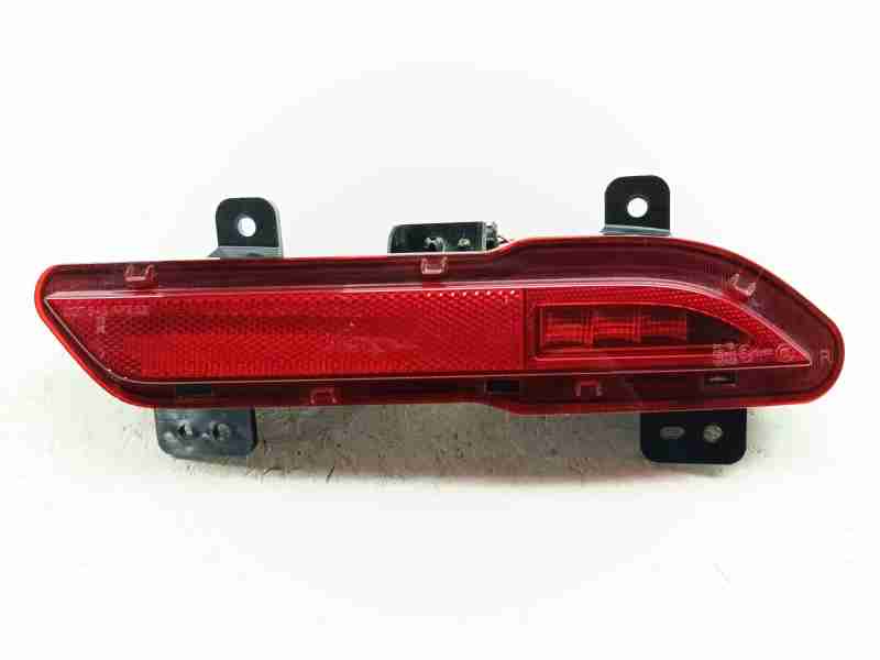 Recambio de piloto trasero derecho paragolpes para volvo ex30 plus 2wd pure electric referencia OEM IAM 8891884366 / 80000425  